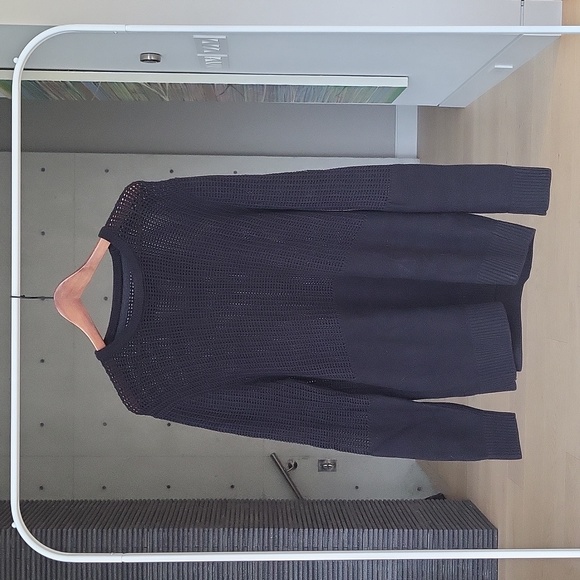 Zanerobe Sweater - Picture 1 of 5